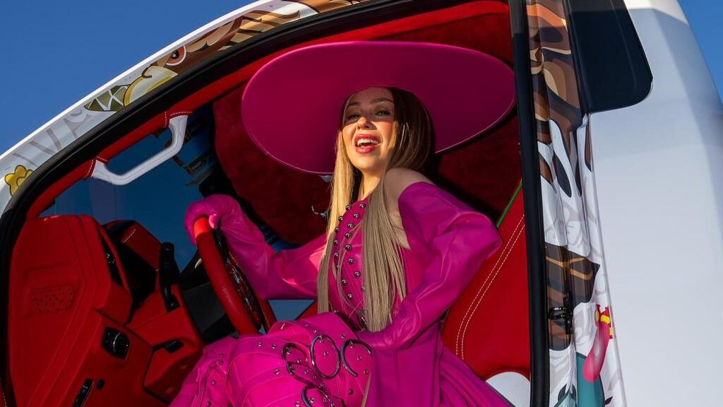 Thalía é a aniversariante deste sábado, quando completa 53 anos (Instagram)